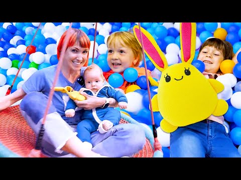 Daily routines & family fun with babies & toys | Pretend to play diaper changing - Mommy for Lucky