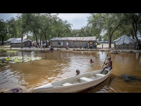 Displaced South Sudanese struggle amid rising floods