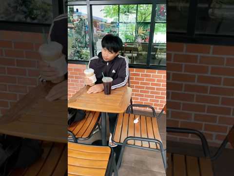 เอ้าาา!! มีก็ไม่บอก🥤😂🤣 #คนไทยเป็นคนตลก #ฝากติดตาม #มิสเตอร์แมน #funny #funnyvideo #haha #คลิปตลก