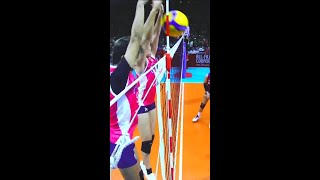 Creamline HOSTS BLOCK PARTY to end Set 1 vs. Choco Mucho 🙌 | 2024-25 PVL ALL-FILIPINO CONFERENCE