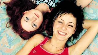 t.A.T.u. - Malchik Gay (English version)