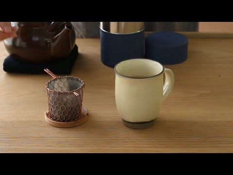 一杯のための金網茶漉しの使い方