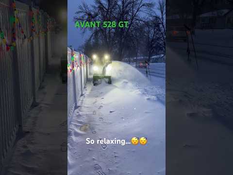 SATISFYING SNOW REMOVAL🤯🤯 #snowplowing #avant #avanttecno #asmr #best