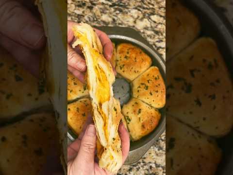 🔥Easy Garlic Cheese Bread🔥 #shorts #easyrecipe #food