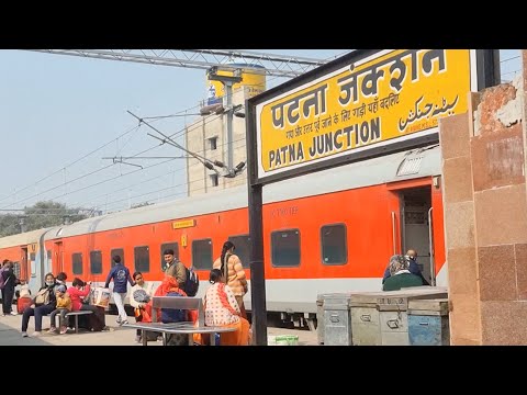 Patna Junction railway station 12331/Himgiri Express Arriving Departing, Indian Railways 4k ultra HD