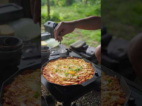 Even Maggi mee also taste better outdoor 😬🤪