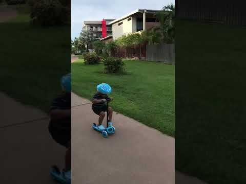 Riding scooter