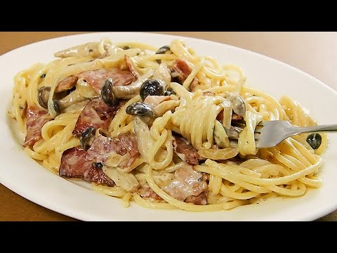 Pasta with bacon cream sauce