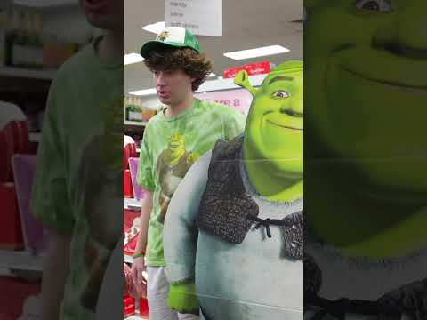 Baylen Levine confronts Shrek hater