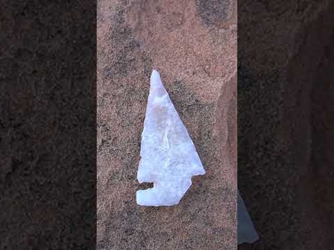 Discovering Arrowhead While Exploring in Utah #ancientdiscoveries #ancienthistory #utah #hiking