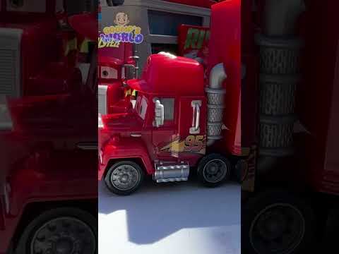 Mack Truck Hauler, Cars Minis - Goomp’s World #Automobile #Disney #Pixar #Toys #mcqueen