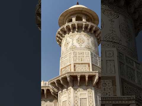 The Tomb of Itmad-ud-Daulah, known as Baby Taj, served as an inspiration for the Taj Mahal.