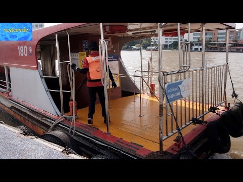 Sathorn Pier Disembarking Orange Flag Express Boat Chao Phraya River Bangkok Thailand