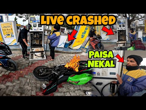 LIVE CRASHED AT PETROL PUMP 😨 | NINJA CRASHED 😰| PETROL PUMP CATCH FIRE 😱