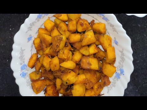 chembu mezhukkupuratti  (taro fry)