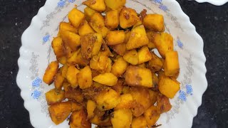 chembu mezhukkupuratti  (taro fry)