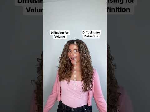 2 WAYS TO DIFFUSE CURLY HAIR (definition or volume)