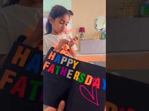 Allu Arjun Reaction For Arha's gift ..#shorts #ytshortsindia #ytshorts #youtubeshorts #viral #telugu