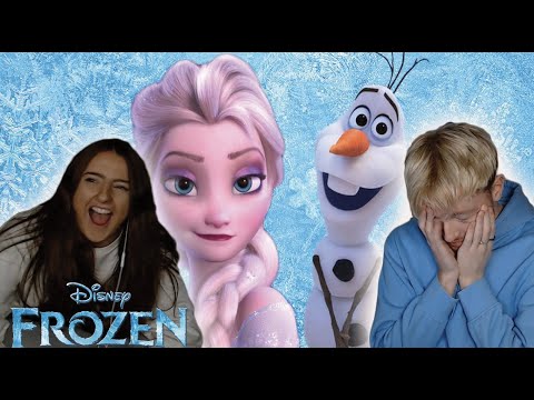 OLAF IS FUNNY?! - Watching Frozen with my Sister