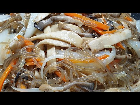 💜 We call it Japchae 평소 밥 반찬으로도 불지않고  꼬들꼬들 한 잡채 만드는 법!!!!