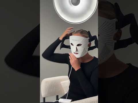 How to put on the Series 2 Mask #ledmask  #ledlighttherapy #redlighttherapydevice #currentbody