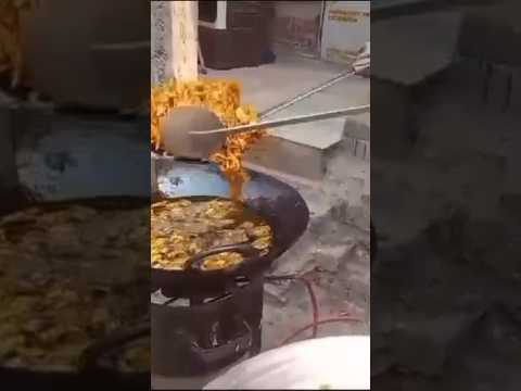 Special Aalu wale pakore#streetfoodvideos