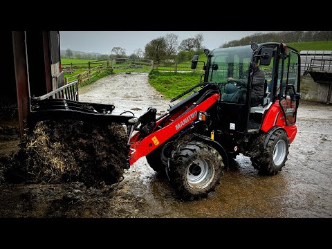 Manitou MLA 4-50 H Compact Pivot Steer Loader: REVIEW