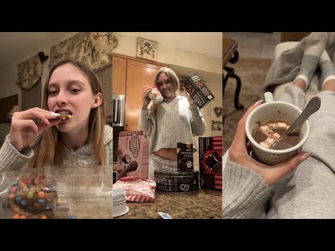 TRYING TRADER JOES CHRISTMAS ITEMS!