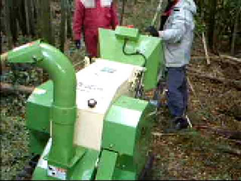 KDC-131B　竹林整備　粉砕実演（島根県松江市）カルイ粉砕機