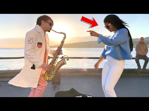 This BRAZILIAN girl JOINS ME | ROSÉ & Bruno Mars - ⚡APT.  | Sax Cover Daniele Vitale