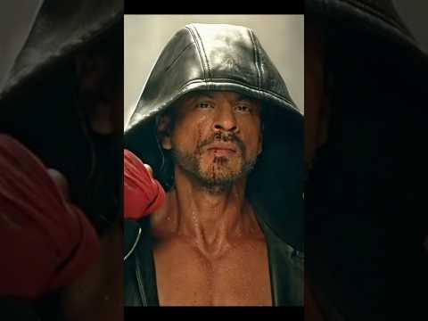 SRK UNSEEN ENTRY IN HAPPY NEW YEAR🤣