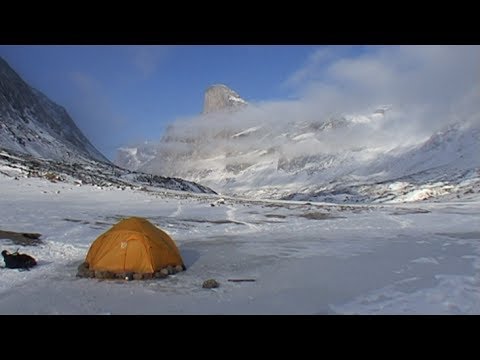 Camp in front of the Mount Thor - Nanoq 2007 expedition