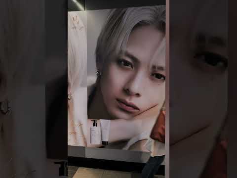 Japan - Shibuya station ad featuring Sho Hirano