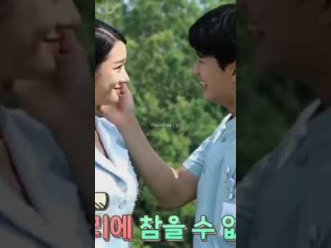 seo yea-ji and kim soo-hyun | it's okay to not be okay | funny behind the scenes |