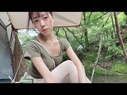 ブッシュクラフトで田舎鍋 焚き火で焼き鳥 踏み外すと落ちる橋 / Crossing the bridge, Chicken skewers [Solo camping girl]