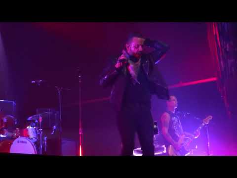 Blue October - Leave it in the Dressing Room (Shake it Up) Live! [HD 1080p]