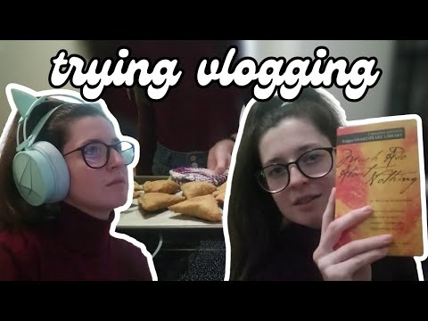 Trying Vlogging: Bookstore Haul & Movie Night