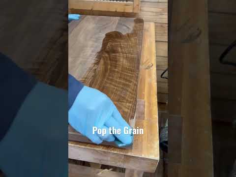 Popping the Walnut Grain #woodworking #木工 #diy