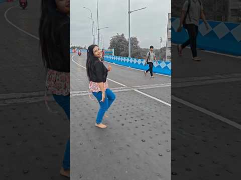 উদুম নেচে গেলাম ভালো করে গানই শুনতে পাই নাই||Trending Music Video Song||#dance #shorts #trending