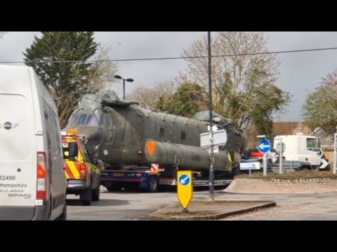 "Sorry I was late, I was held up by a chinook helicopter!" 😲😃😂