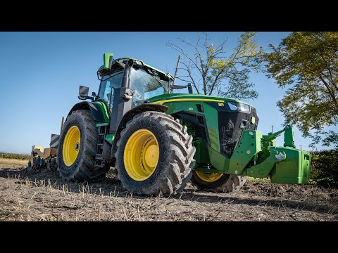 John Deere 8R410 + Agrisem Cultiplow Platinum HD | Monastier Social Stable