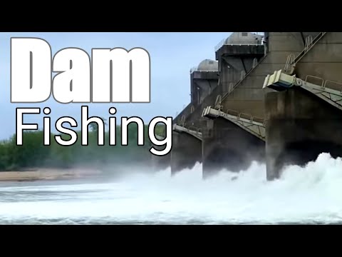 Fishing For Catfish On a Raging River (Big River Fishing)