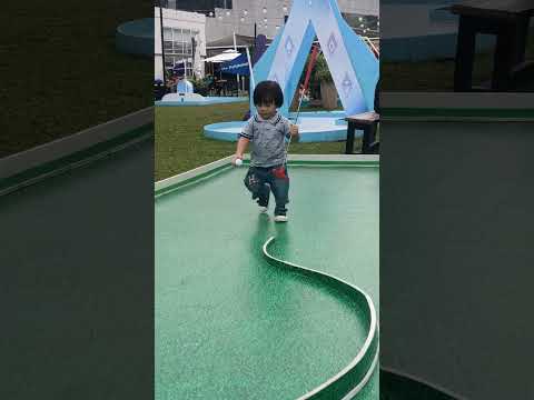 #funtime #minigolf #toddlers