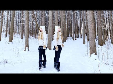 Still Still Still - Winter Lullaby (Harp Twins) Electric Harp