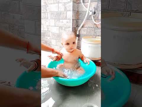 baby bathing video song