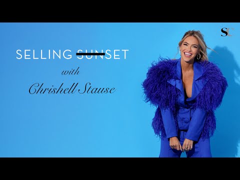 How "Selling Sunset" Star Chrishell Stause Would Sell the "Sex & the City" & "Friends" Apartments