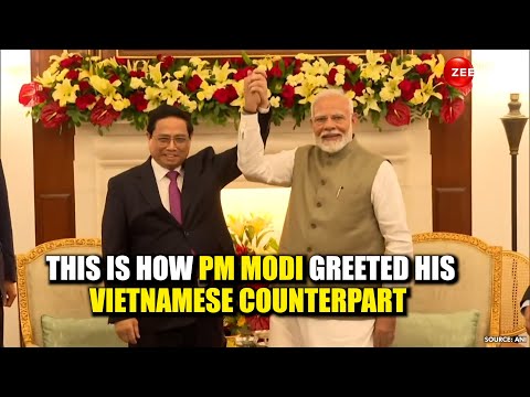 PM Modi Meets And Greets HIs Vietnamese Counterpart Pham Minh Chinh | Zee News English