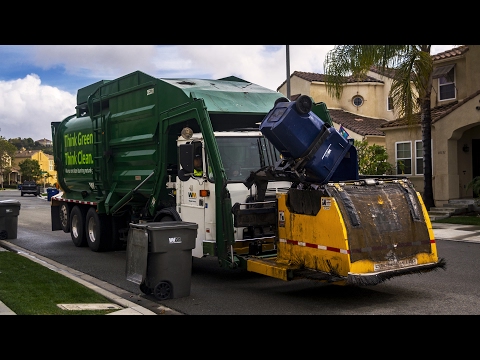 Autocar ACX - Amrep HX-450-FL Garbage Truck w/ The Curotto-Can