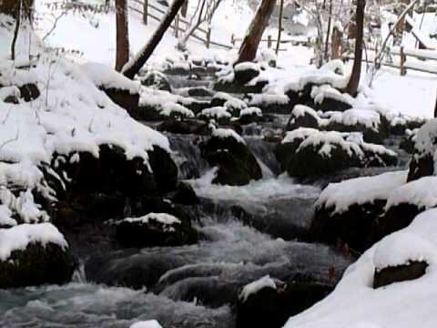 雪景色の尚仁沢