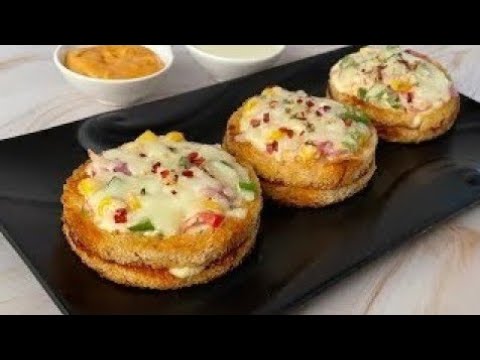 2-मिनट मैं तवा ब्रेड पिज्जा बनाने की विधि | Bread Pizza on Tawa in Hindi| Quick and Easy Bread Pizza